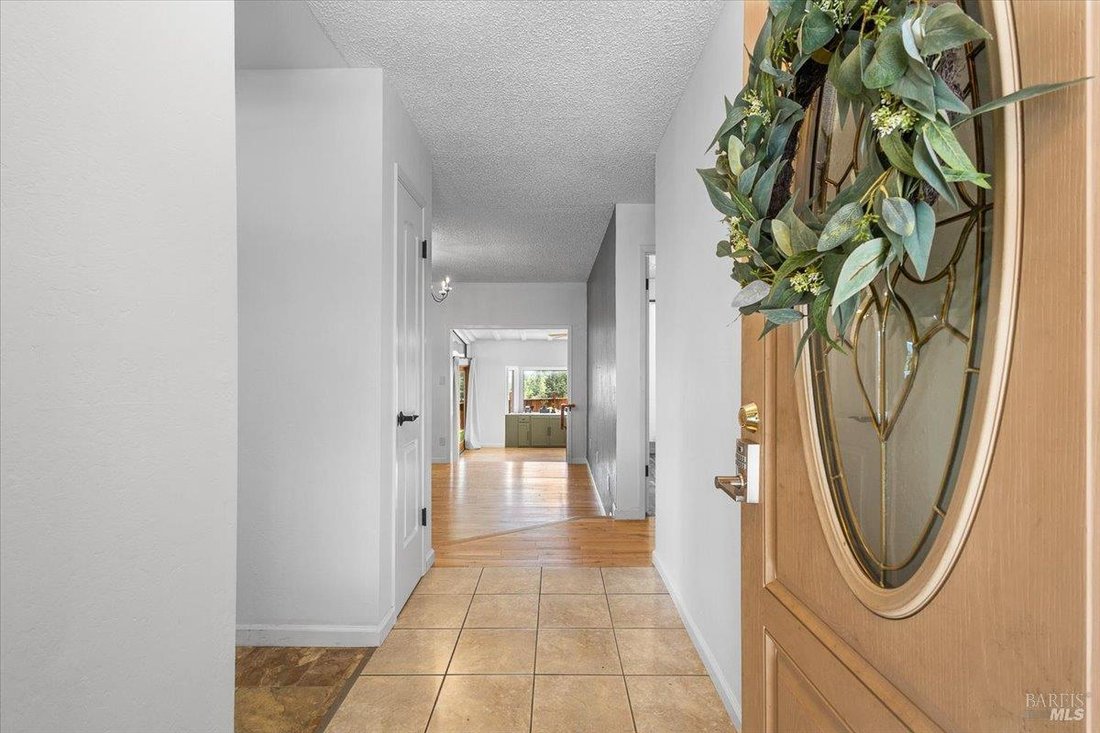 House in Ukiah, California, United States 4 - 17900234