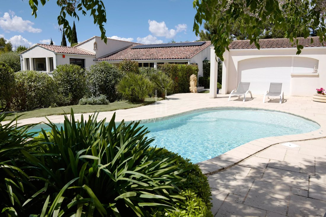 House in Arles, Provence-Alpes-Côte d'Azur, France 2 - 16094675