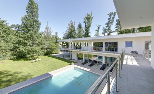 Villa in Feucherolles, Ile-de-France, France 1
