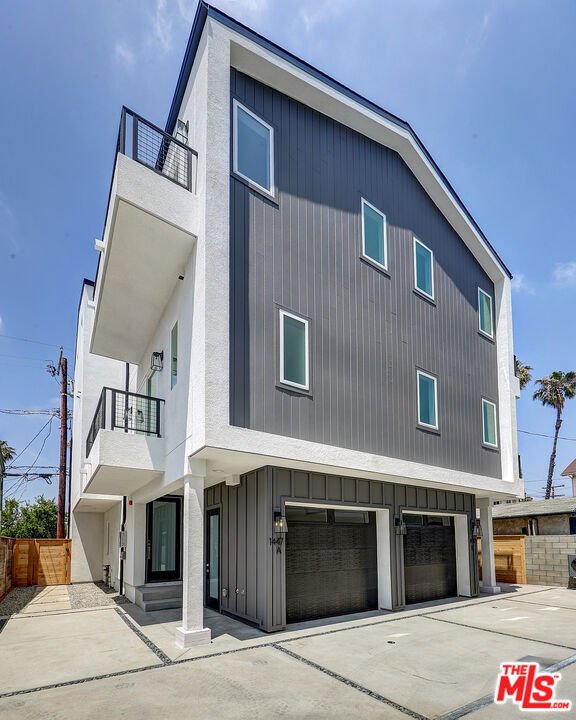 Los Angeles, California, United States 5 - 17899117