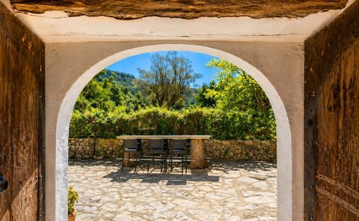 Country House in Santa Maria del Cami, Balearic Islands, Spain 1