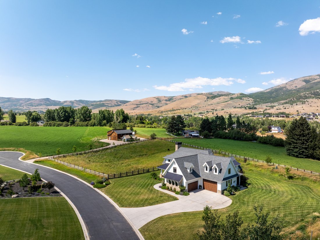 House in Eden, Utah, United States 5 - 17898859