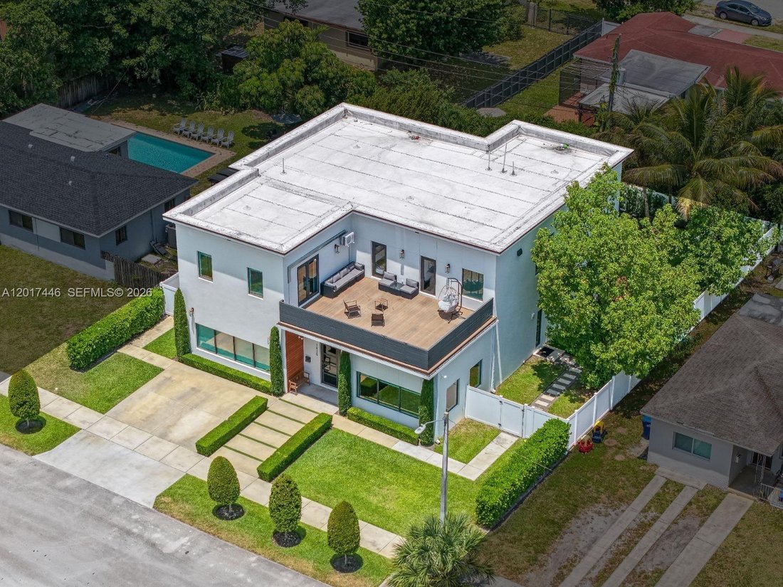 House in Miami, Florida, United States 5 - 17895863