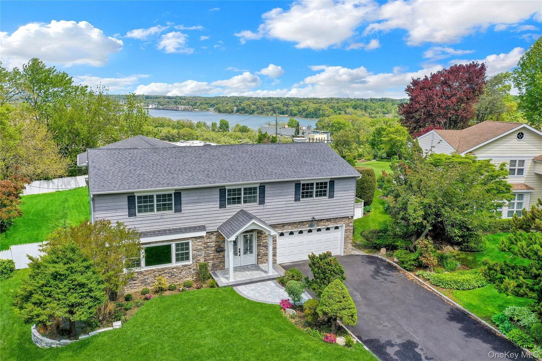 House in Roslyn, New York, United States 1 - 17897886