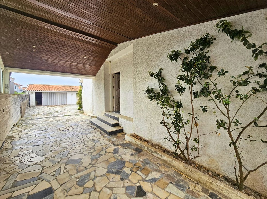 Villa in Canidelo, Porto District, Portugal 3 - 17895445