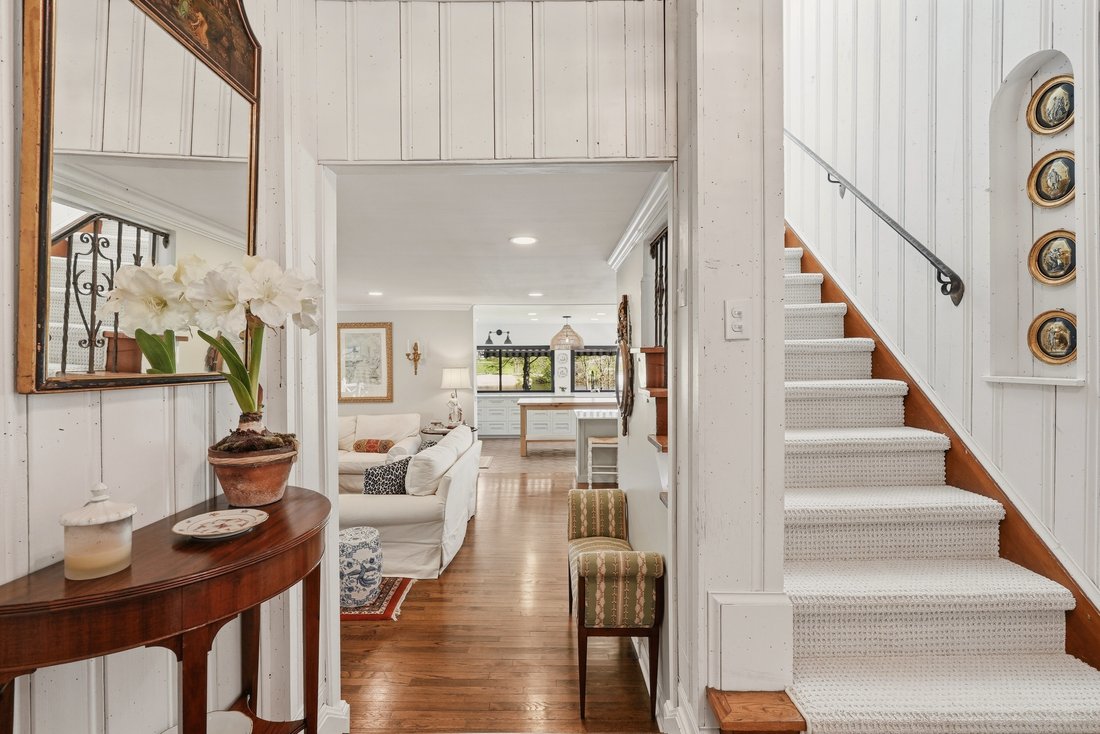 House in Chagrin Falls, Ohio, United States 2 - 17896761