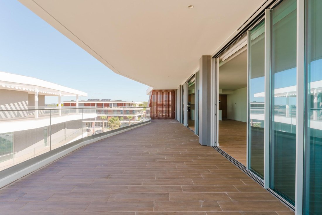 Apartment in Belas, Lisbon, Portugal 3 - 17753209