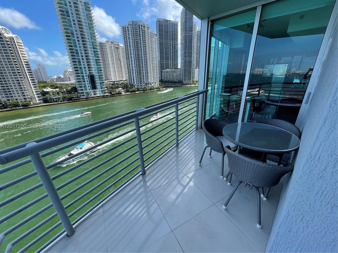 Condo in Miami, Florida, United States 3 - 17898591