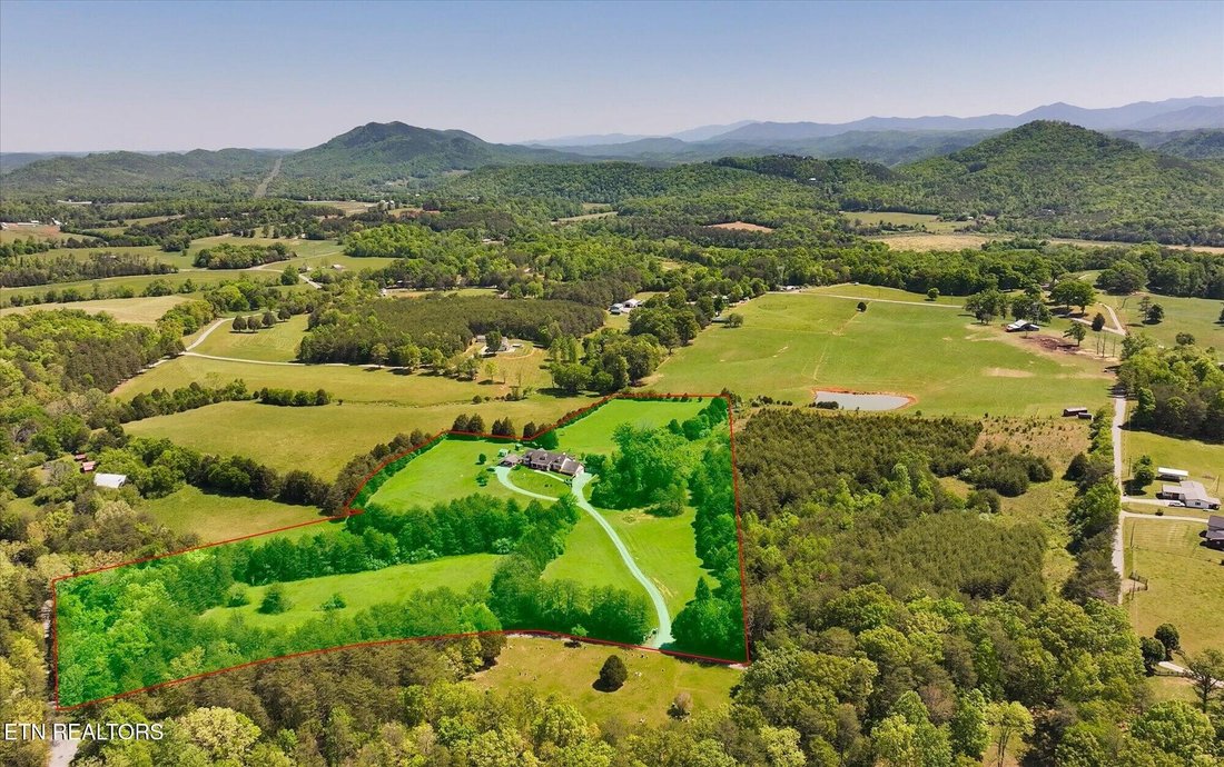 House in Tellico Plains, Tennessee, United States 3 - 17899614