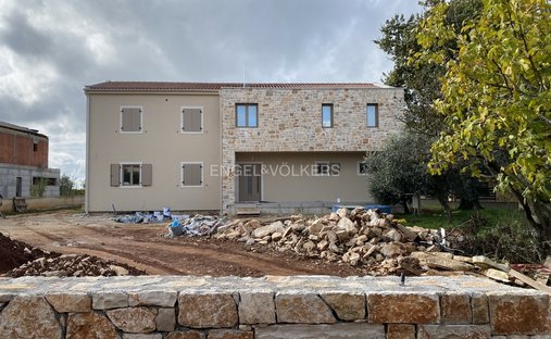 House in Vrh Lasici, Istria County, Croatia 1