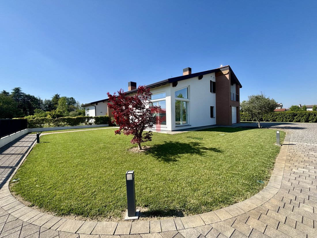 House in Vigonovo, Veneto, Italy 1 - 17900335