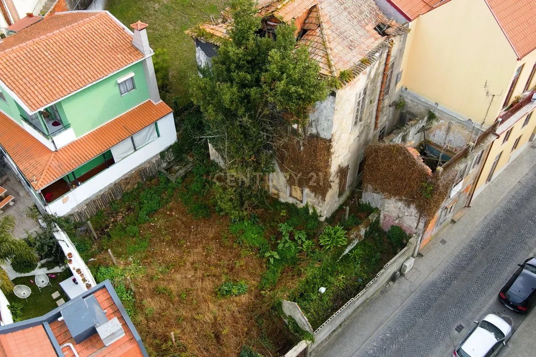 Villa in Santa Marinha e Sao Pedro da Afurada, Porto District, Portugal 1 - 17488406