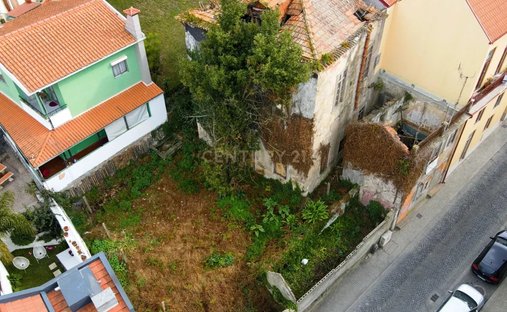 Villa in Santa Marinha e Sao Pedro da Afurada, Porto District, Portugal 1