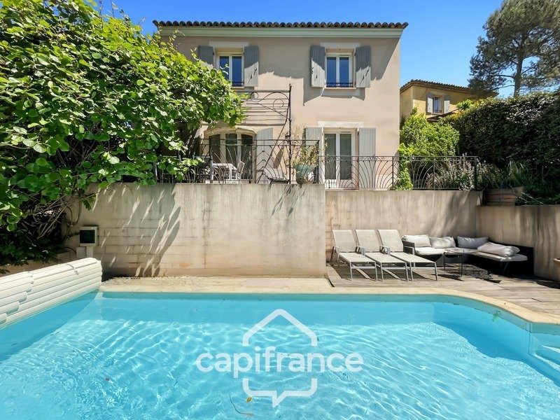 Villa in Mallemort, Provence-Alpes-Côte d'Azur, France 2 - 16749494