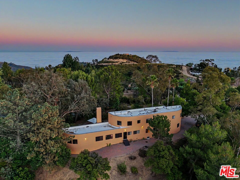 House in Topanga, California, United States 2 - 17901627