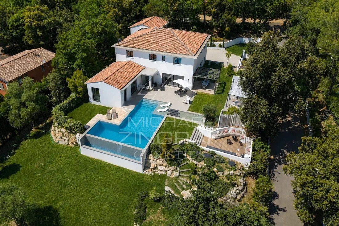Villa in Sud, Roquefort-les-Pins, France 1 - 17896946