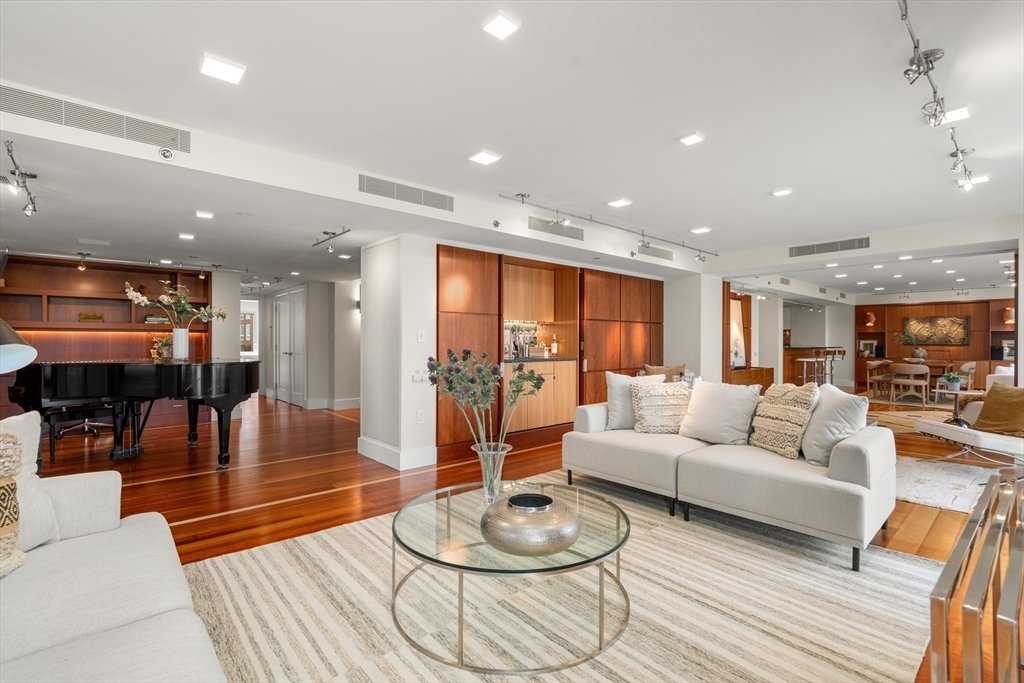 Condo in Cambridge, Massachusetts, United States 4 - 17895306
