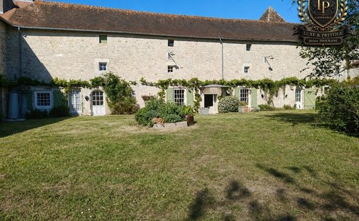 House in La Mothe-Saint-Heray, Nouvelle-Aquitaine, France 1