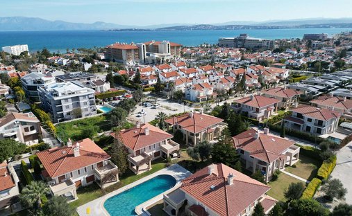 Villa in Çeşme, İzmir, Turkey 1