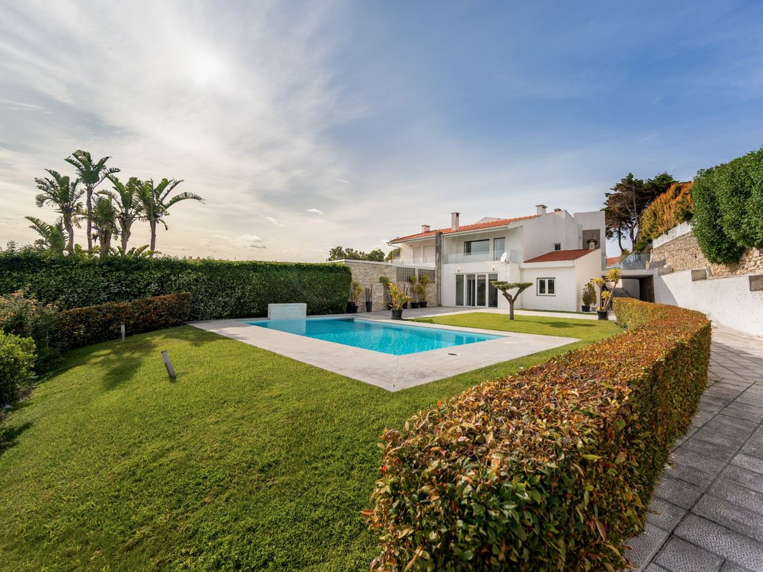House in Parede, Lisbon, Portugal 1 - 17900097