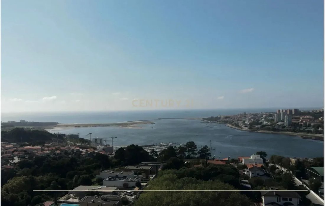 Apartment in Santa Marinha e Sao Pedro da Afurada, Porto District, Portugal 3 - 17487706