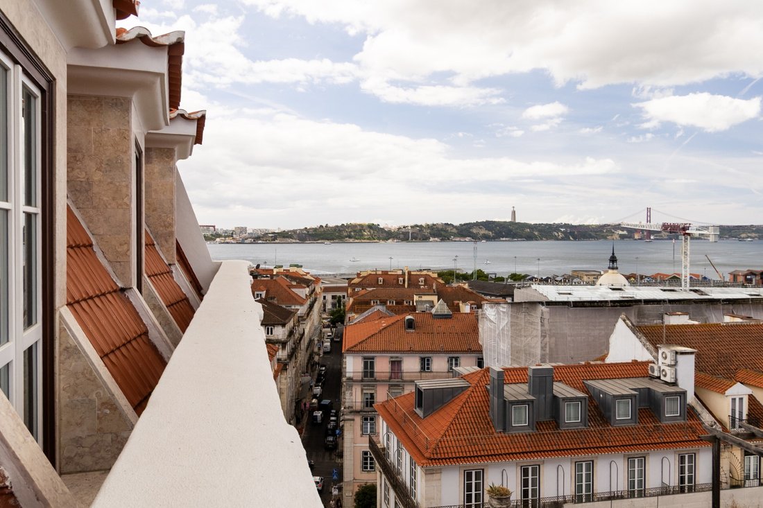 Apartment in Misericordia, Lisbon, Portugal 1 - 17900094