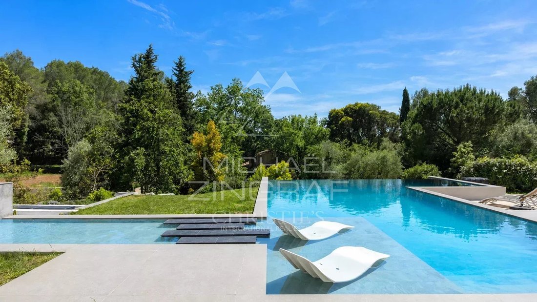 Villa in Sud, Roquefort-les-Pins, France 2 - 17896946