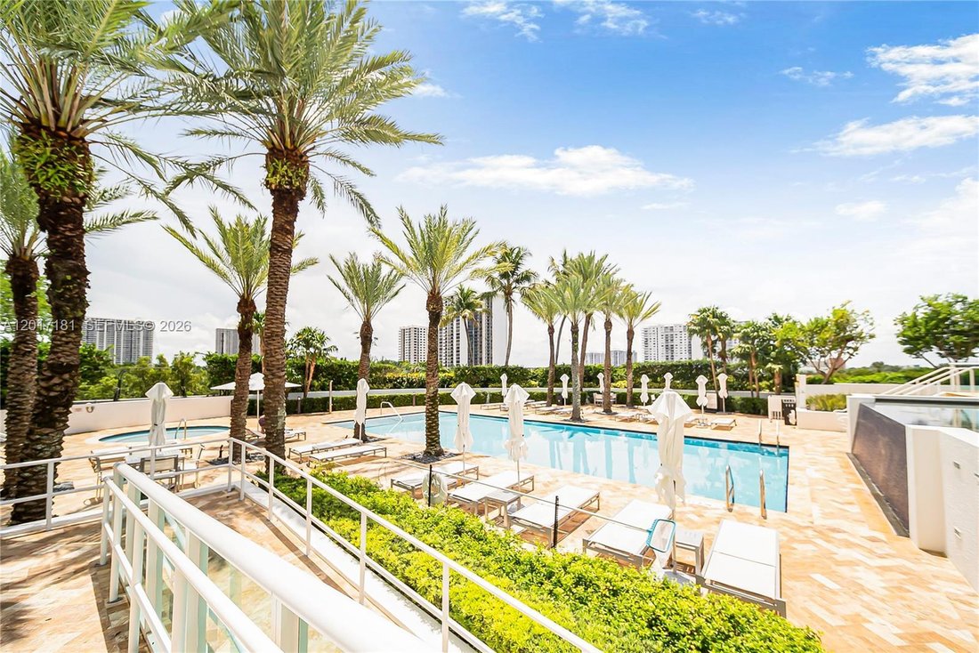 Condo in Golden Beach, Florida, United States 3 - 17901254