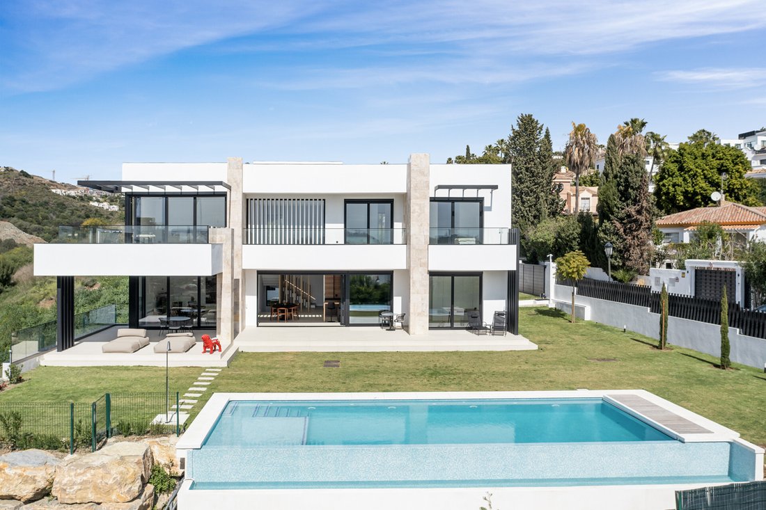 Villa in Benahavis, Andalusia, Spain 1 - 17901582