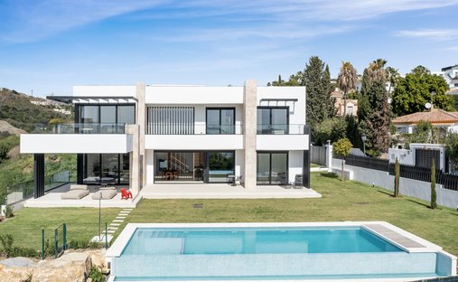 Villa in Benahavis, Andalusia, Spain 1