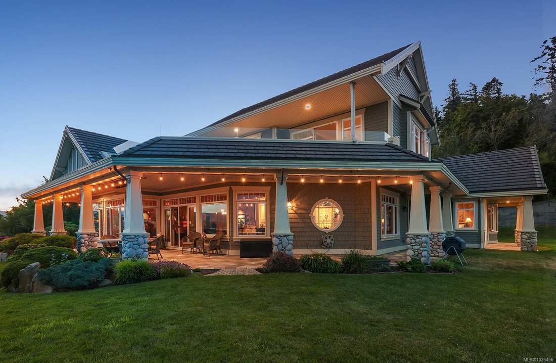 House in Comox, British Columbia, Canada 4 - 17900250