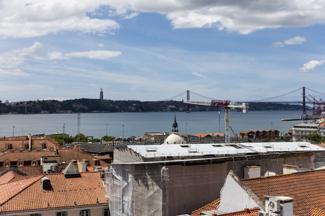 Apartment in Misericordia, Lisbon, Portugal 2 - 17900094