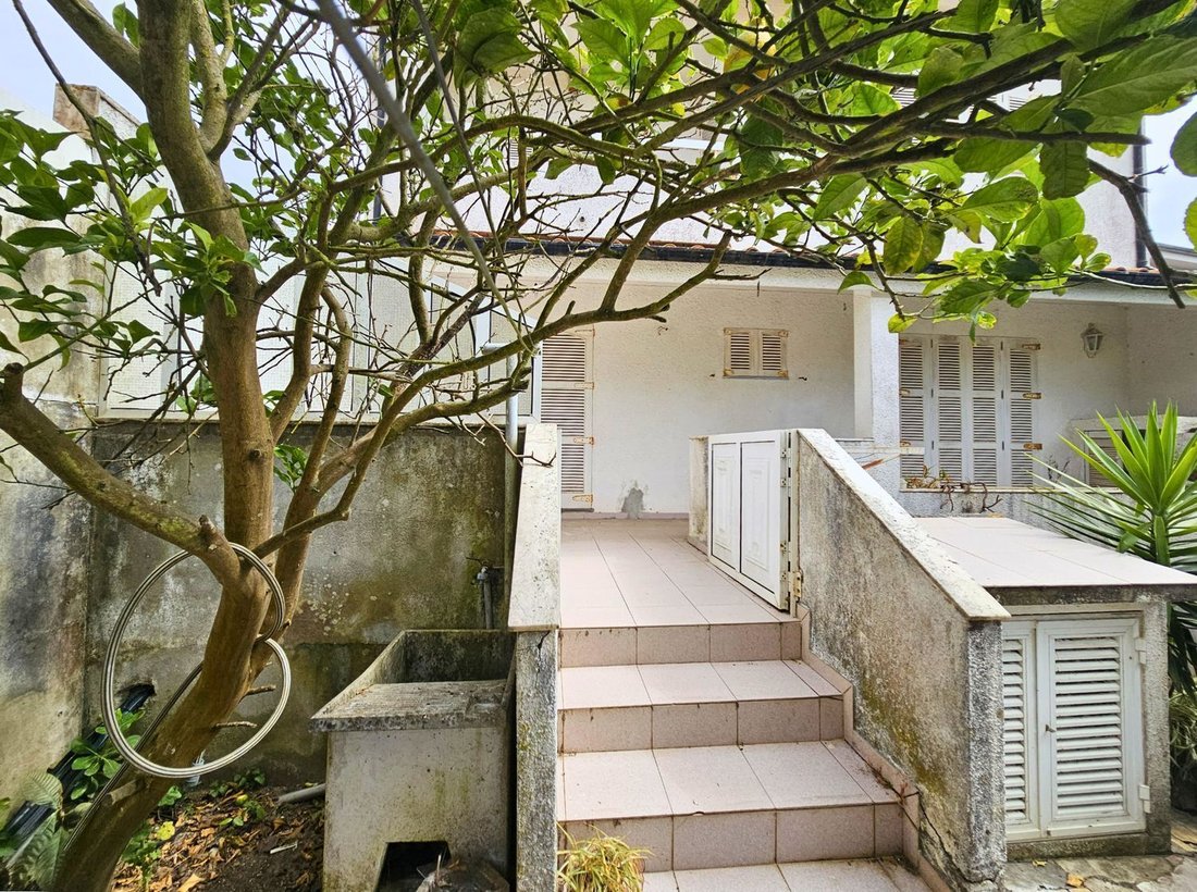 Villa in Canidelo, Porto District, Portugal 2 - 17895445