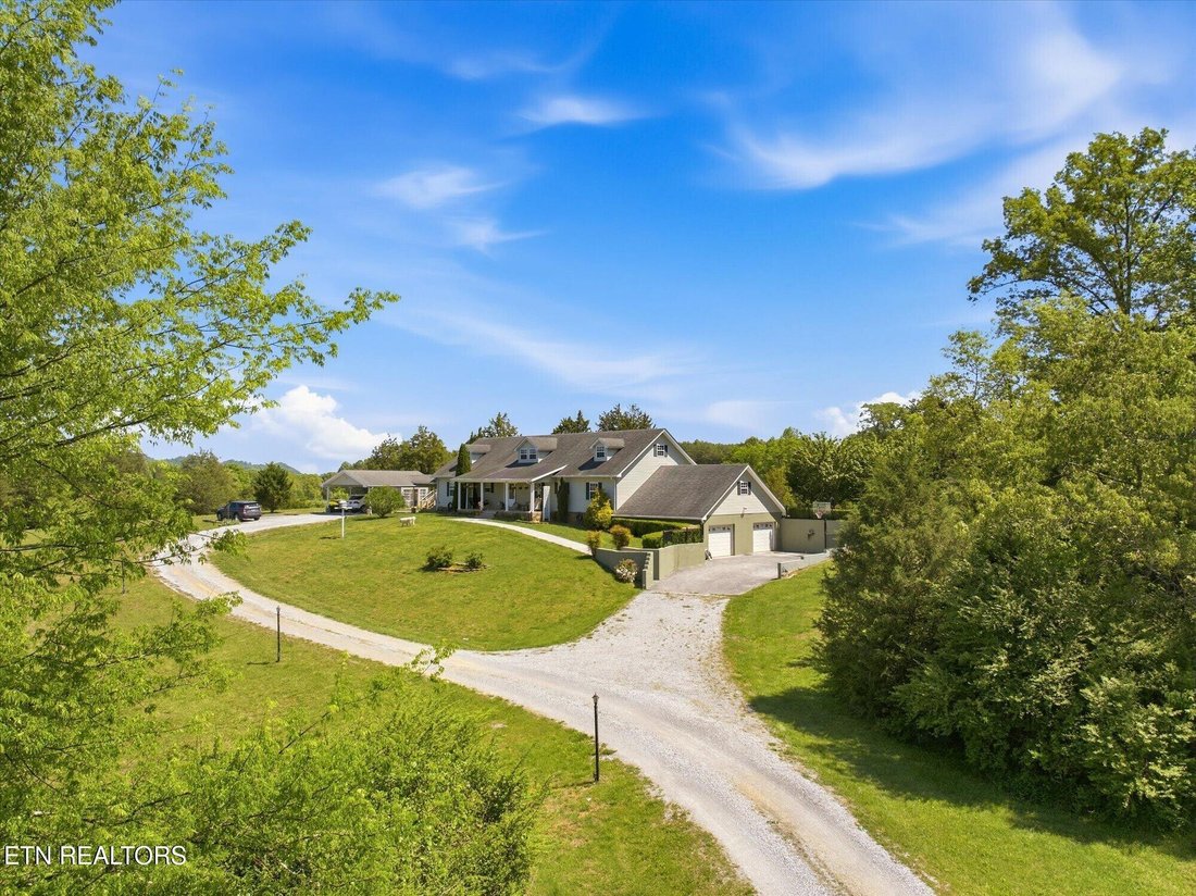 House in Tellico Plains, Tennessee, United States 1 - 17899614