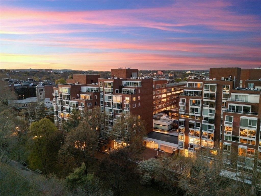 Condo in Cambridge, Massachusetts, United States 1 - 17895306