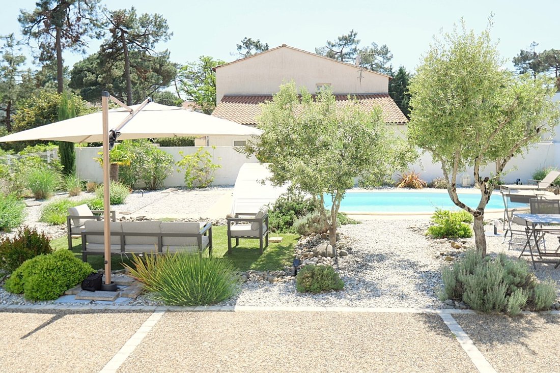 Villa in Nord Est Vallieres, Saint-Georges-de-Didonne, France 2 - 17896391