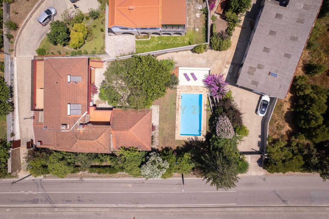 Villa in Folgosa, Porto District, Portugal 3 - 17488557
