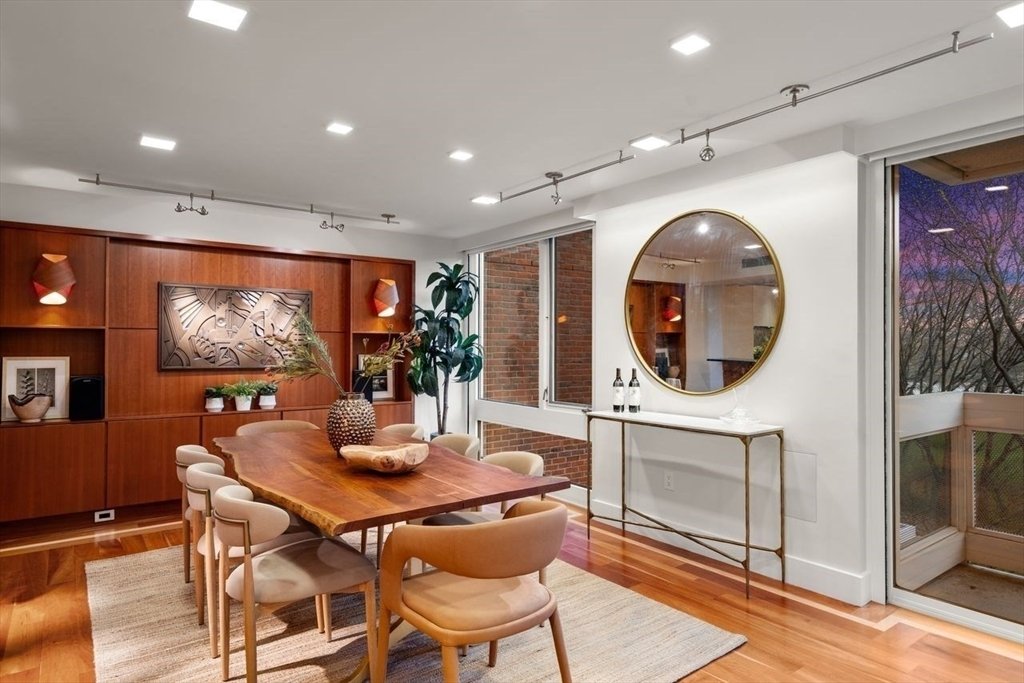 Condo in Cambridge, Massachusetts, United States 5 - 17895306