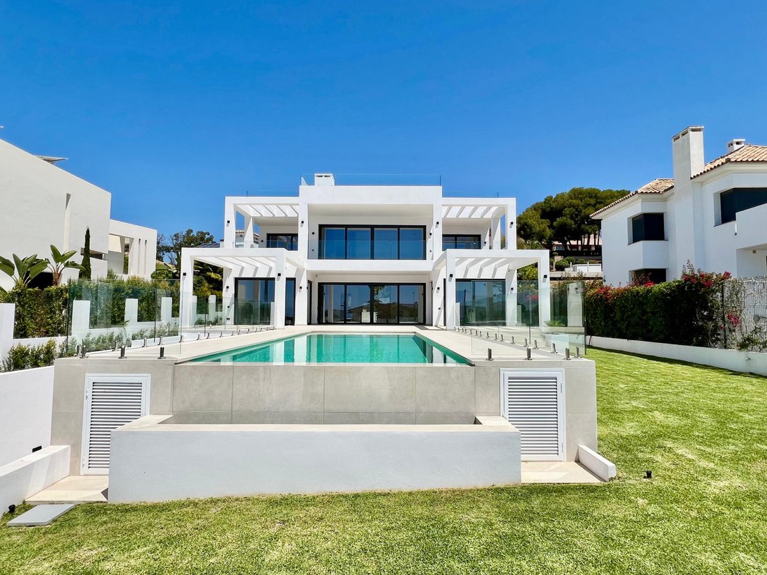 Villa in Elviria-Cabopino, Marbella, Spain 5 - 17901650