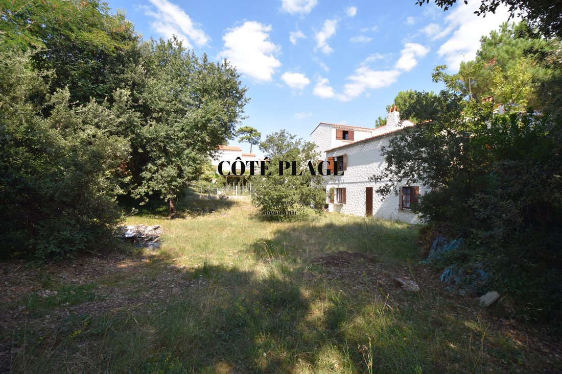 House in Saint-Palais-sur-Mer, Nouvelle-Aquitaine, France 2 - 17899055