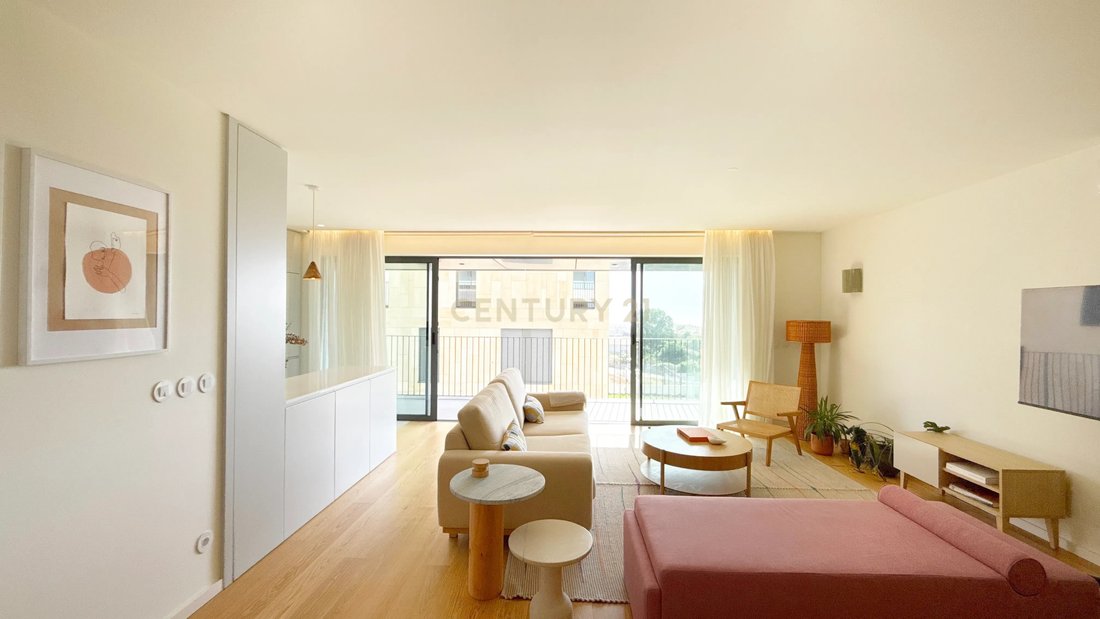 Apartment in Canidelo, Porto District, Portugal 1 - 17488552