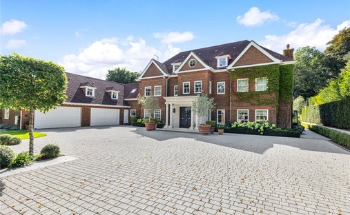 Casa a Oxshott, Elmbridge, Inghilterra 1
