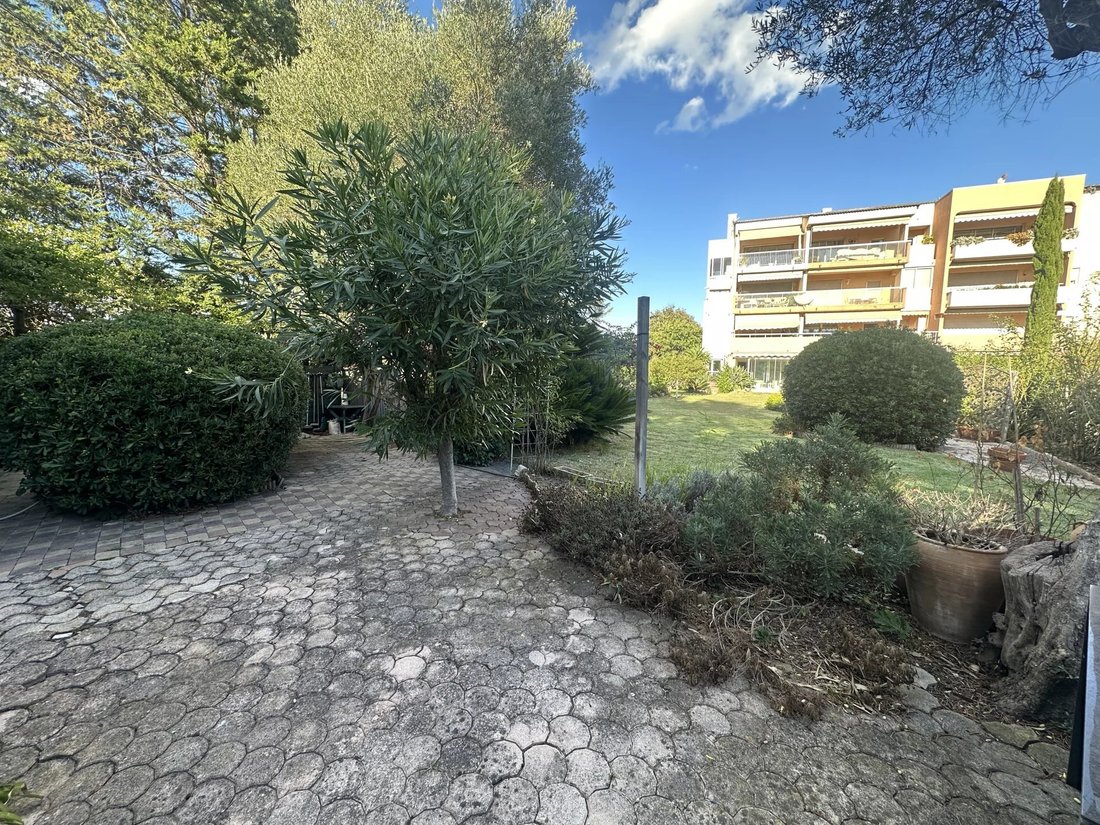 Apartment in Laval, Antibes, France 2 - 17895402