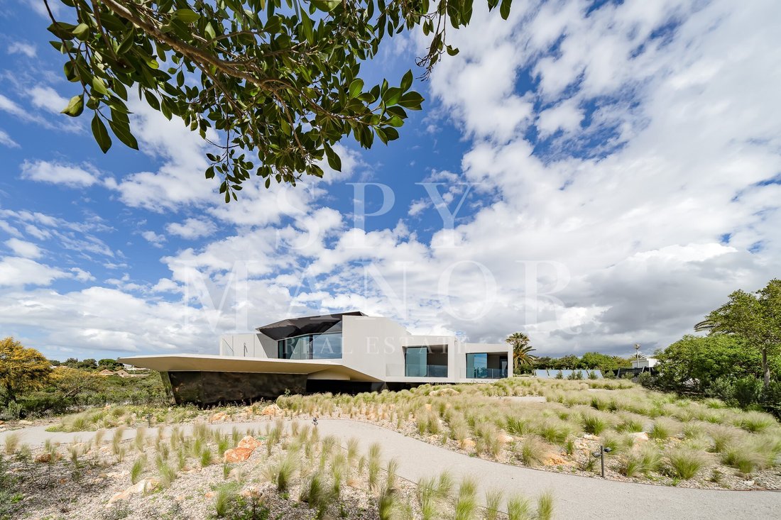 Villa in Carvoeiro, Algarve, Portugal 1 - 17900129