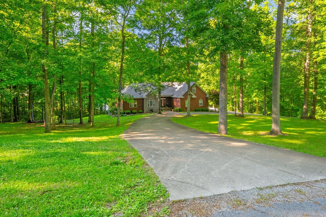 House in Cadiz, Kentucky, United States 2 - 17899673