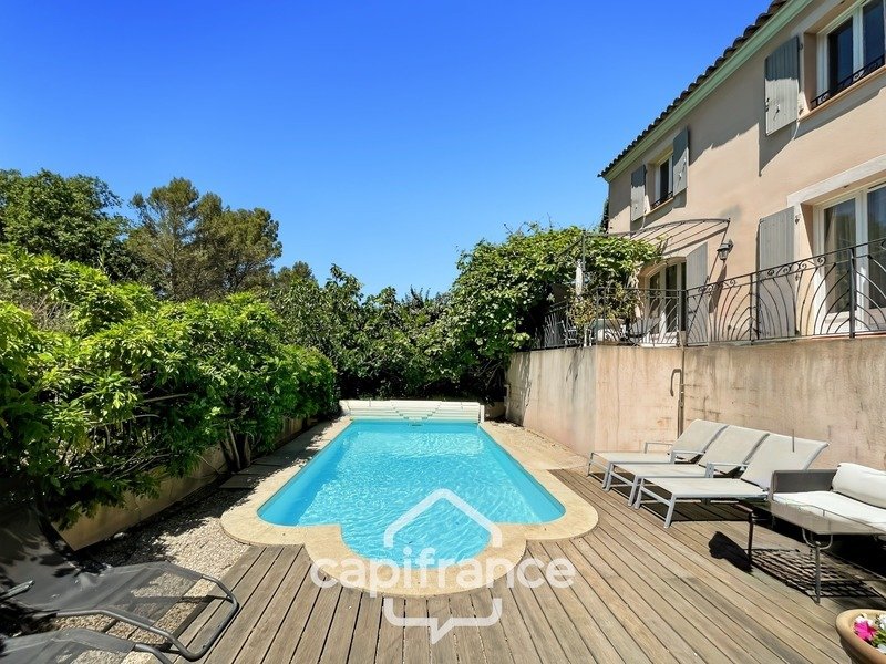Villa in Mallemort, Provence-Alpes-Côte d'Azur, France 1 - 16749494
