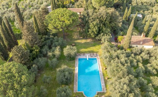 Villa a Centro, Pescia, Toscana 1