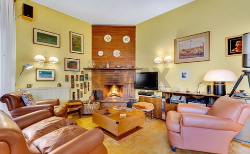 Villa in Inverigo, Lombardy, Italy 1