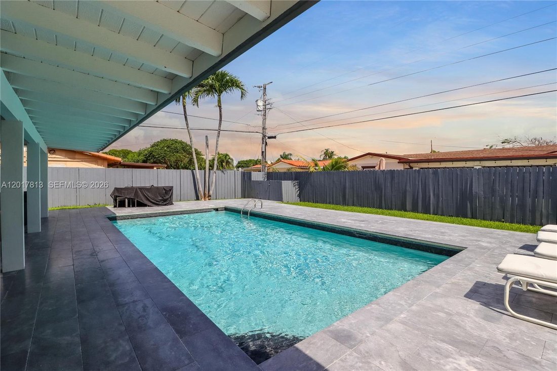 House in Miami, Florida, United States 2 - 17898558