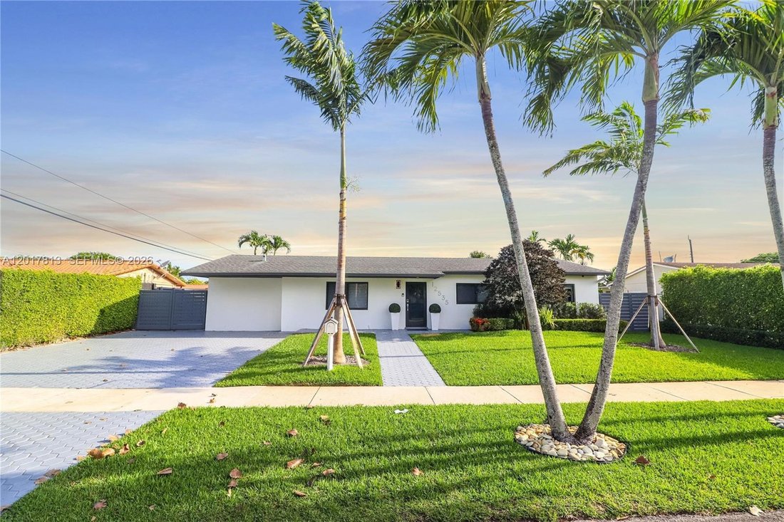 House in Miami, Florida, United States 1 - 17898558